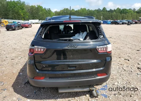 2019 Jeep Compass Latitude из США, поврежденный, VIN 3C4NJDBB1KT781349